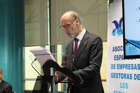 Fig. 1 - J. Domínguez Abascal (1953-2025)